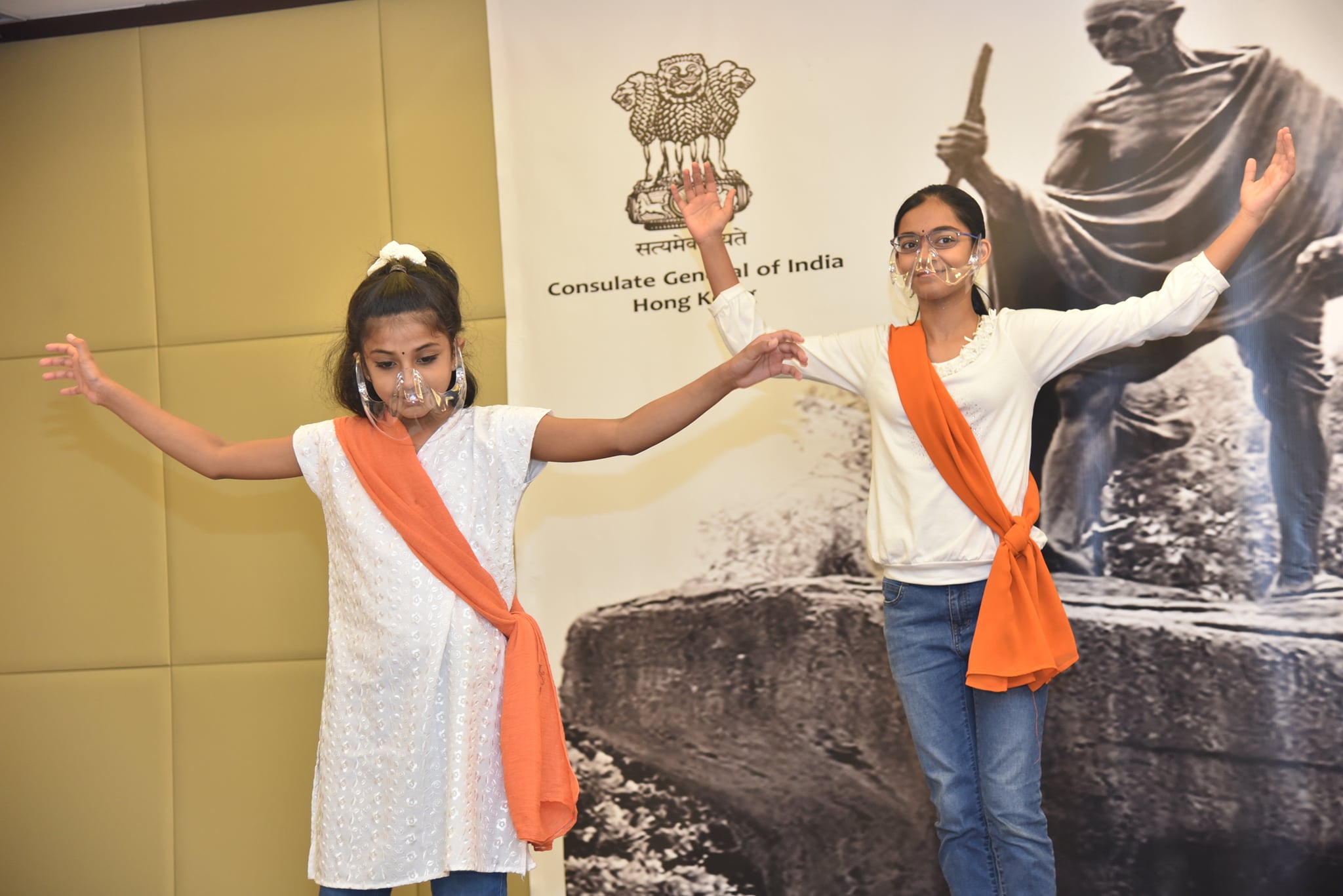 1633416737 hq19