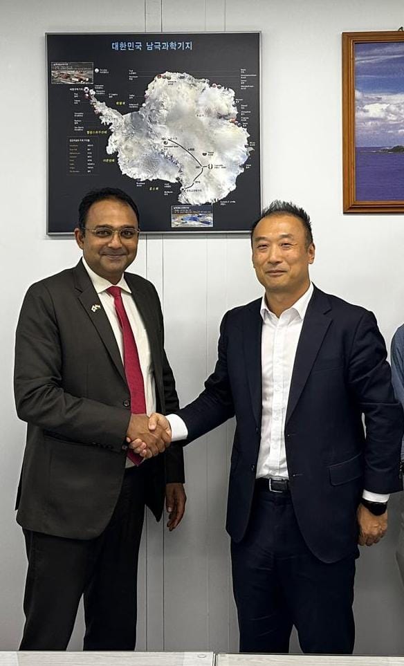 Deputy Chief Image 1