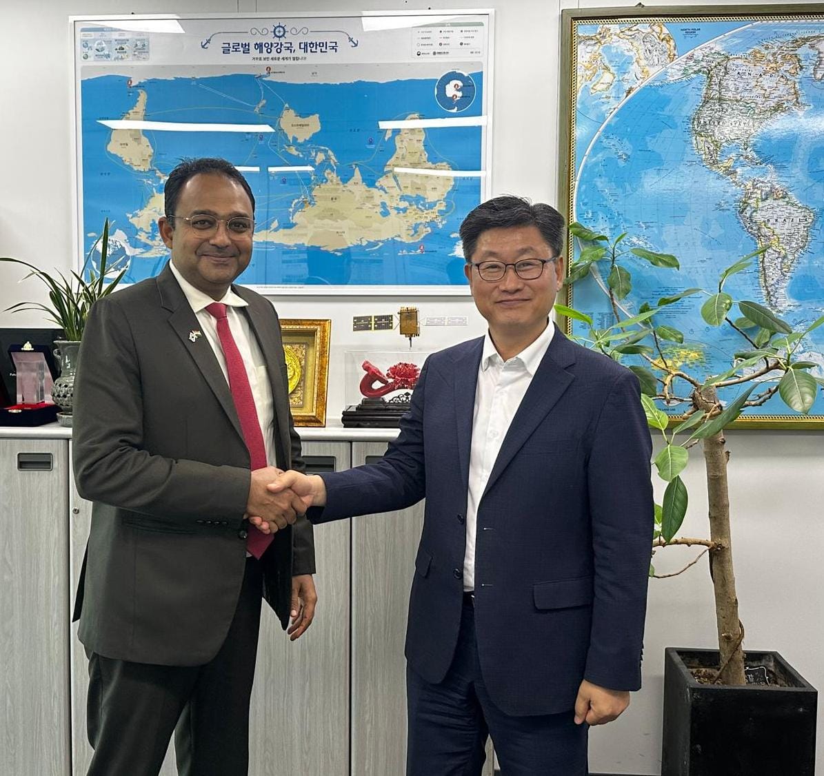 Deputy Chief Image 4