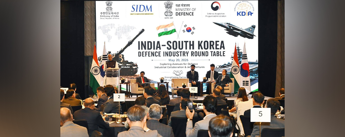H.E. Shri Rajanth singh, Minister of Defence of India, addressed the India-South Korea Defence Industry Round Table during his official visit to the RoK